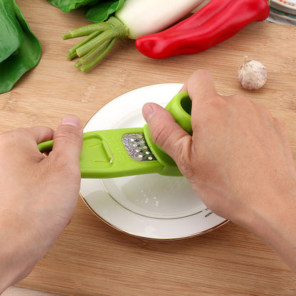 Garlic Masher & Seasoning Grinder – Handheld Garlic Press